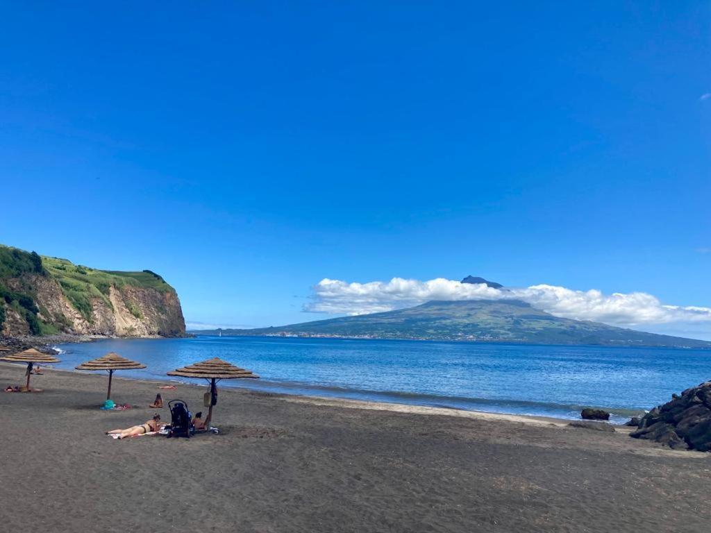 Alojamento Confortavel A 2 Min Da Praia Horta  Exteriör bild